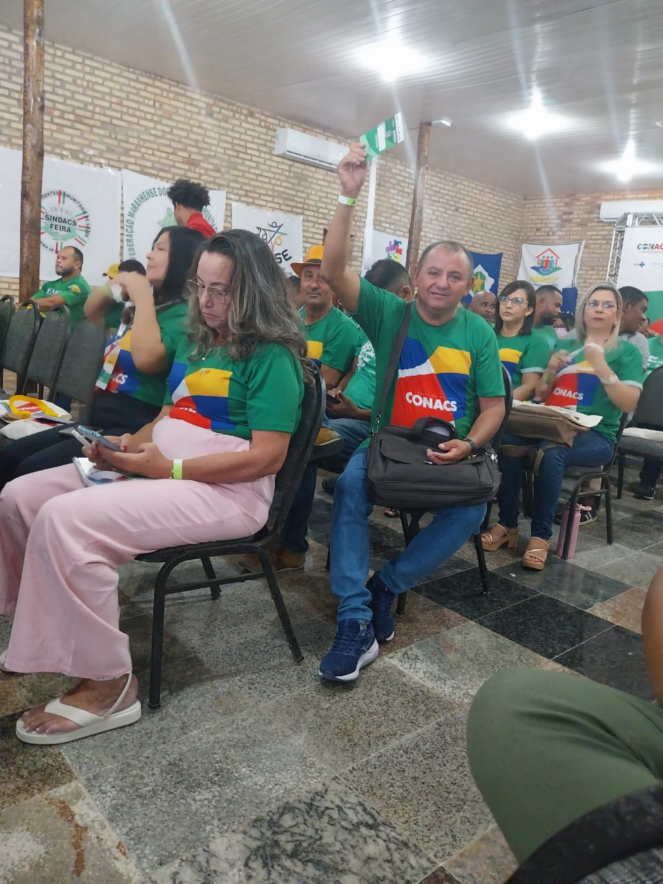 Presidente do Sindracs Rogério Oliveira exercendo o direito de votar no Congresso da CONACS
